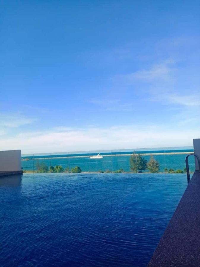 New Seaview Families Suite - Breezy Blue กัวลาตรังกานู ภายนอก รูปภาพ